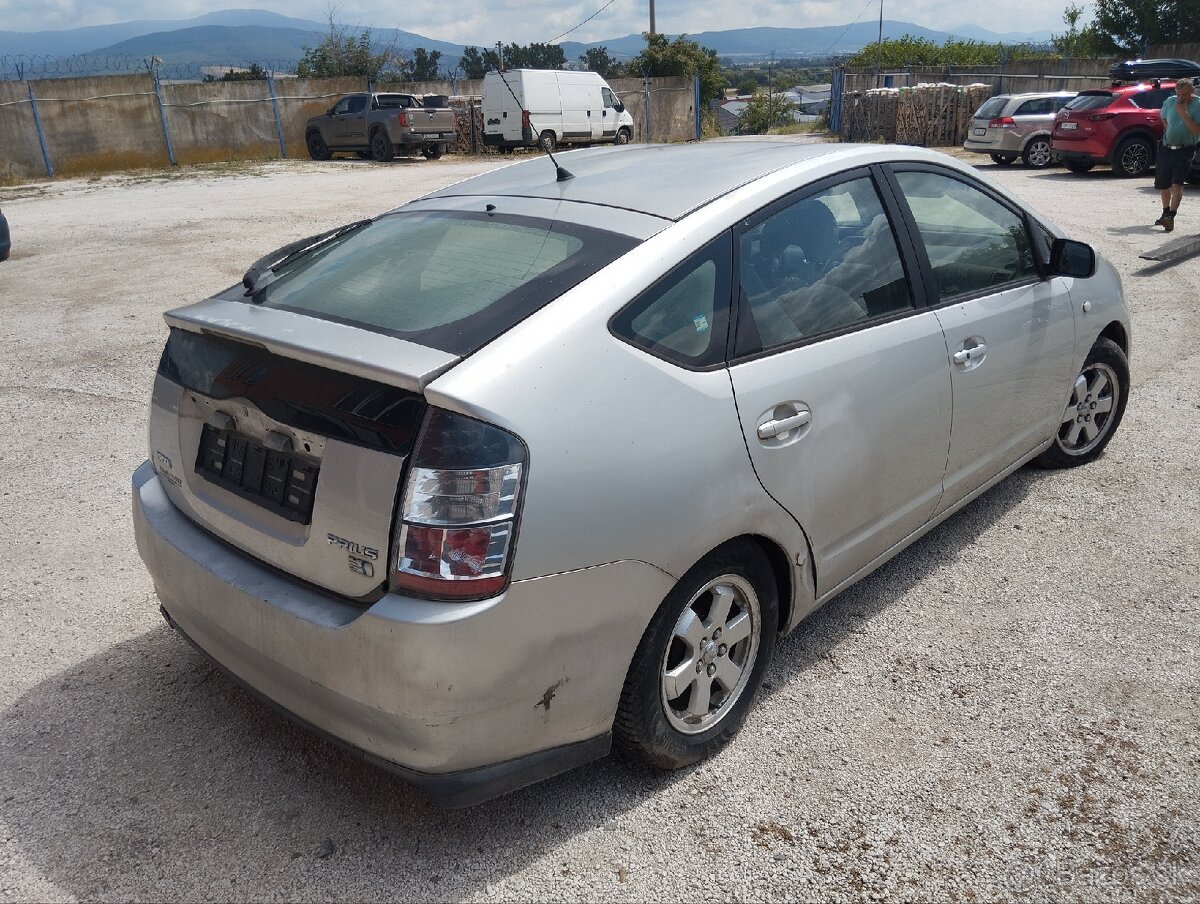 Toyota Prius Hybrid Rozpredám - 4
