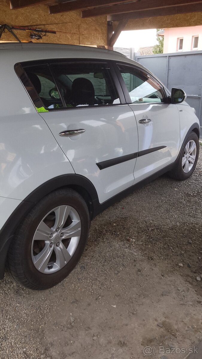 Kia Sportage CRDi 2.0 4x4 - 4