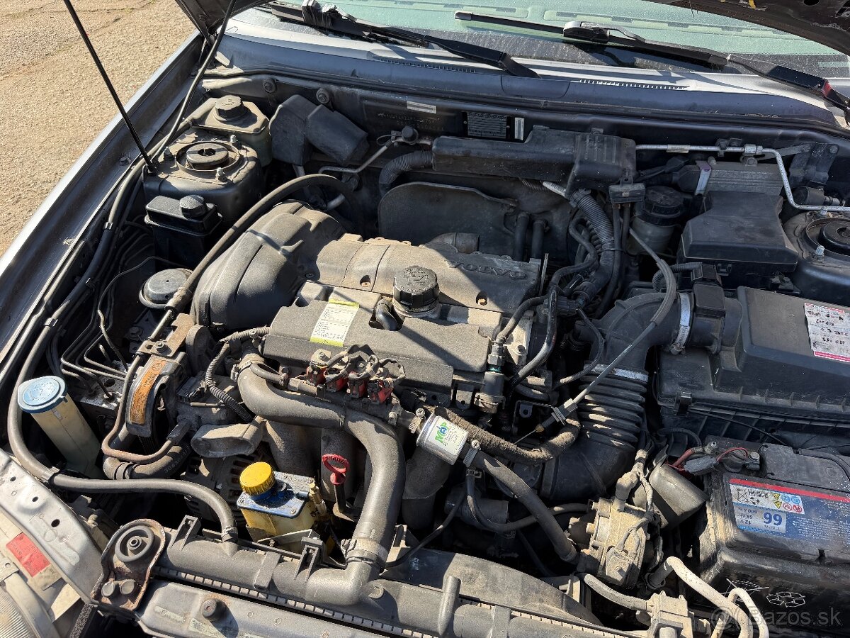 Volvo v40 na náhradné diely ND - 4