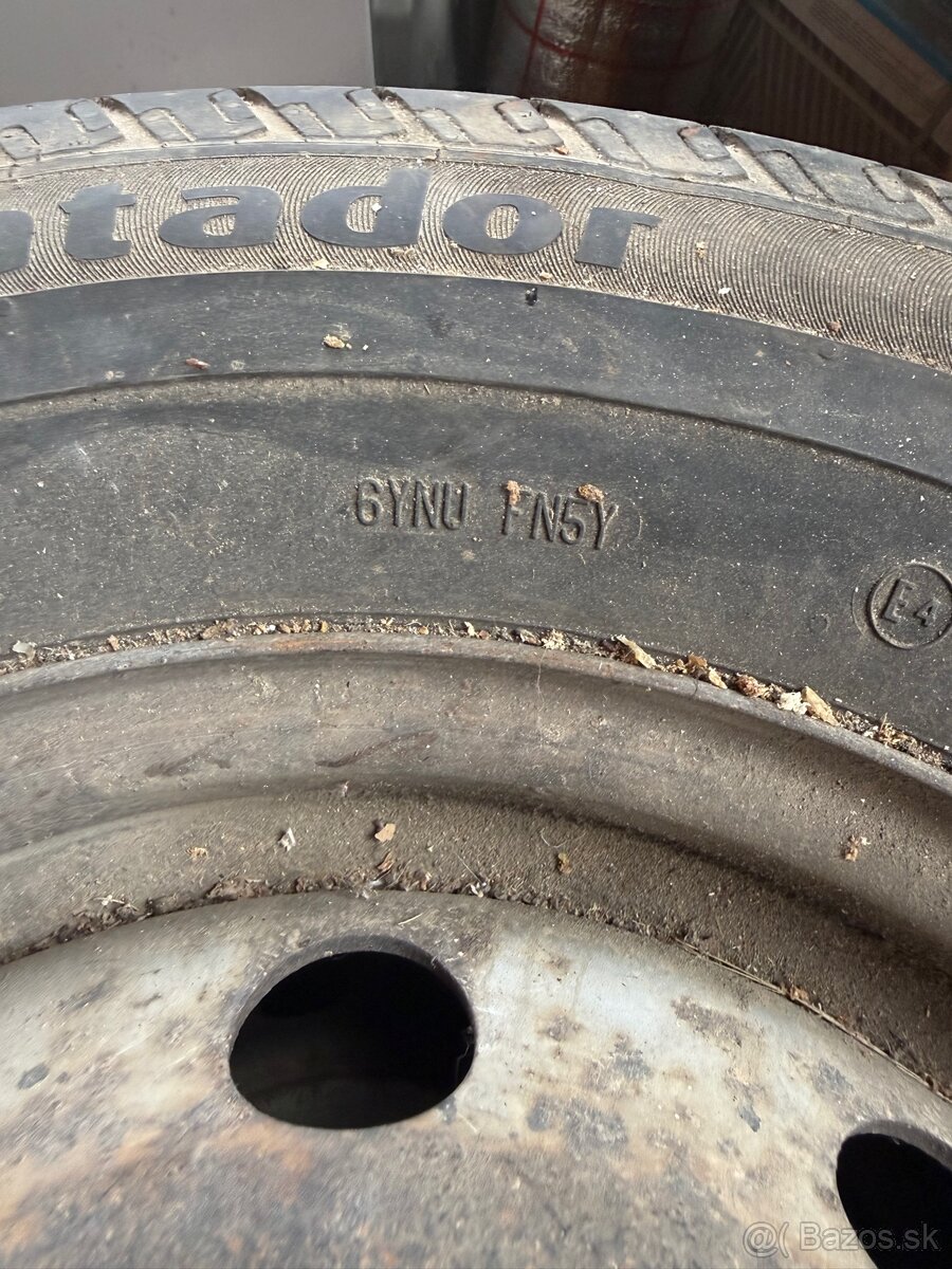 Letná sada 225/70 r15C Matador - 4