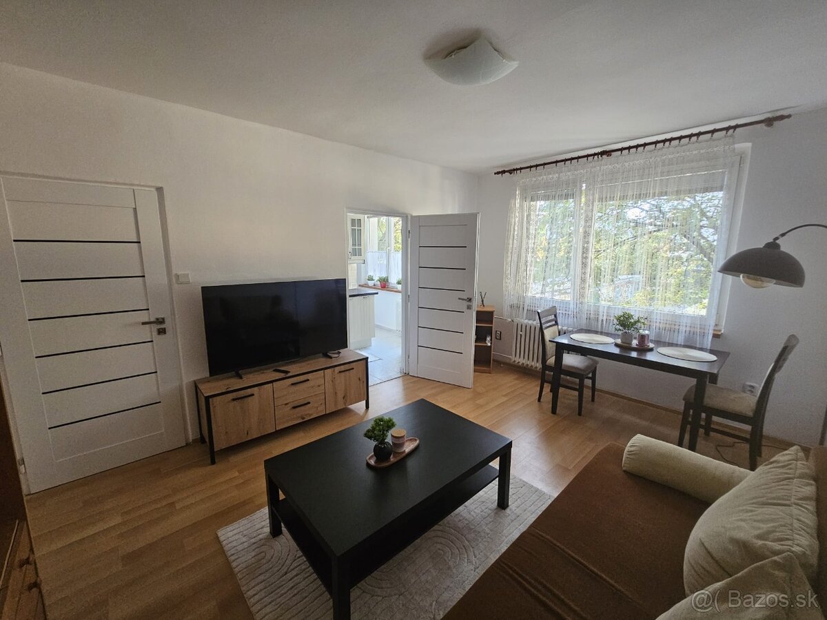 Na prenájom 2 izb. byt, Exnárova ul. – foto 4