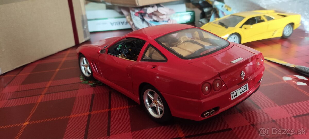 Porsche, Ferrari 1/18 - 4