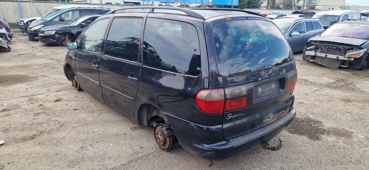 Lacno rozpredám VW Sharan 1995-2000 na náhradné diely - 4