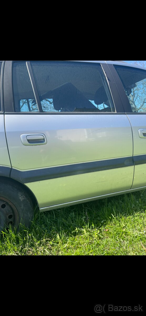 Opel zafira 2,2 dti - 4