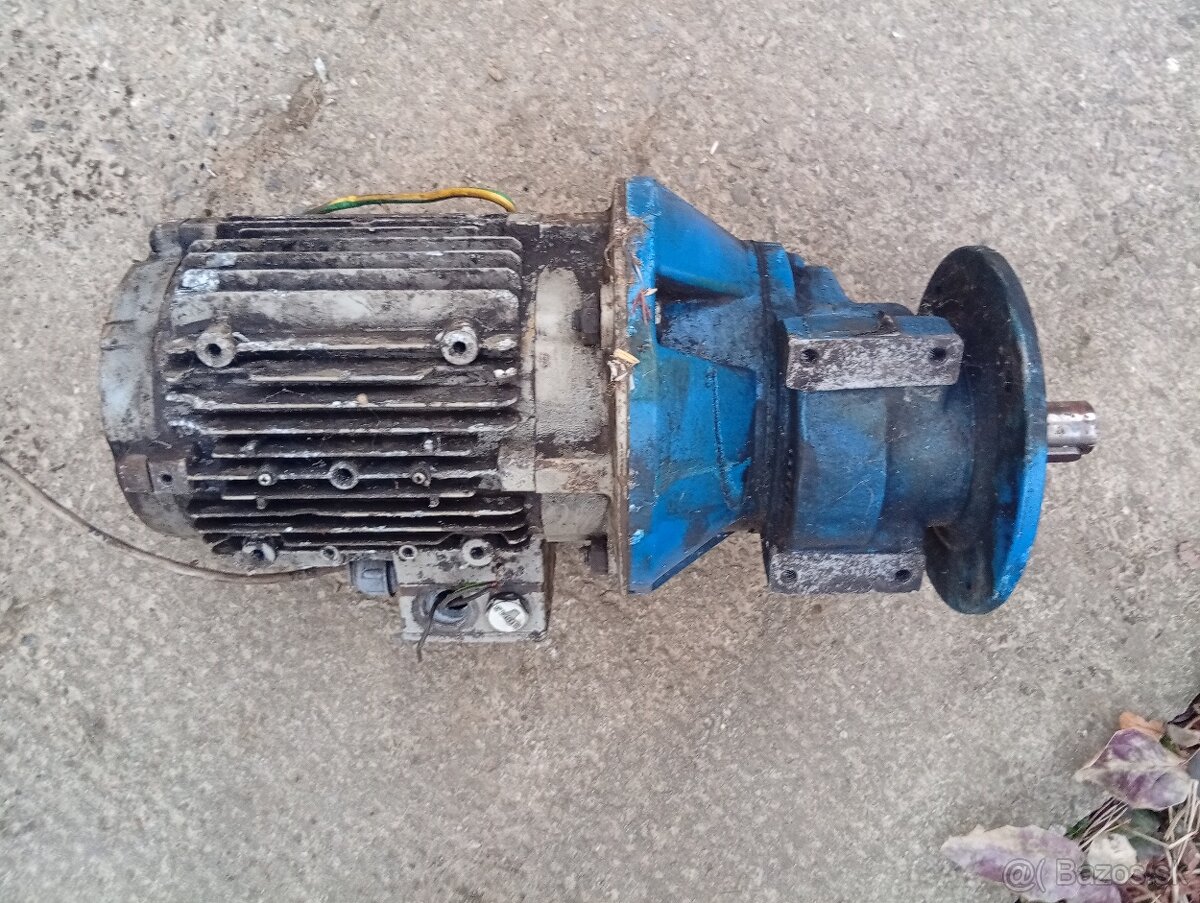 Predám elektromotor s prevodovkou Siemens - 4