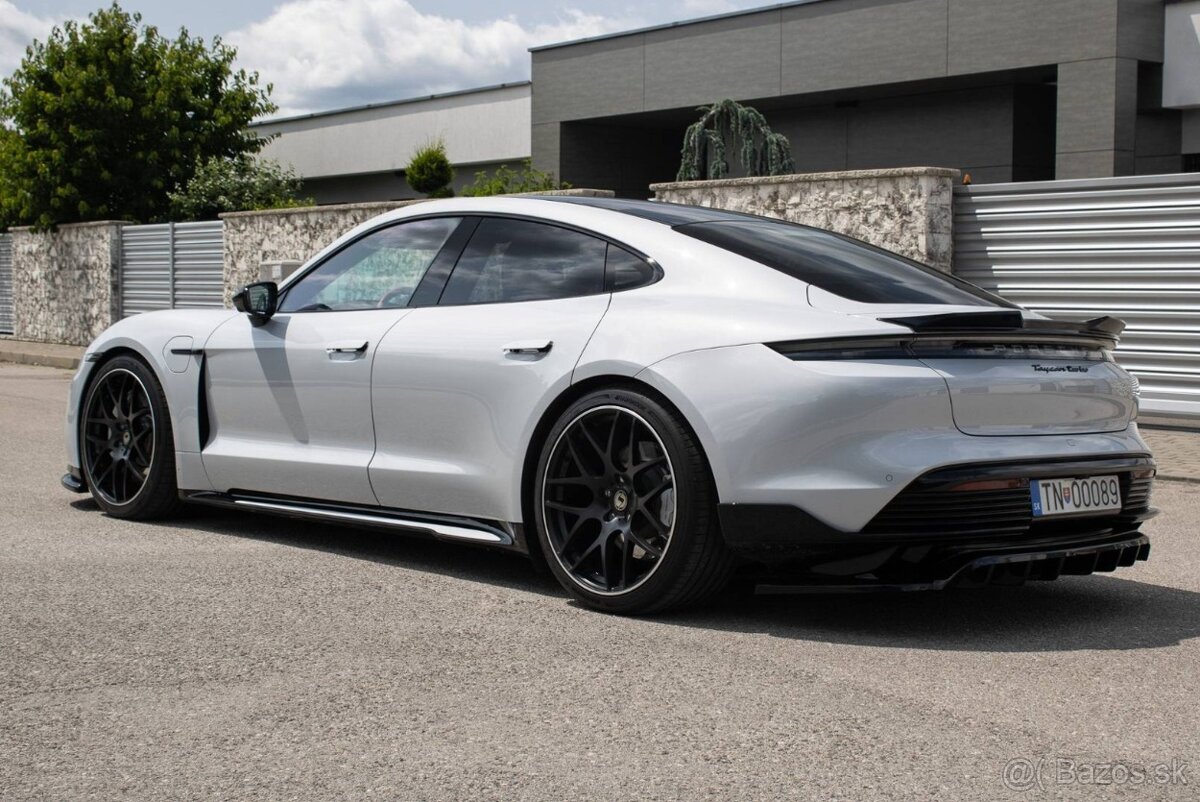 Porsche Taycan TURBO - 4