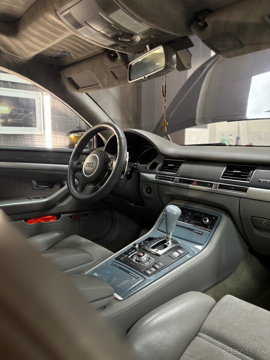Audi A8 D3 4.2MPI 246kw quattro - 4