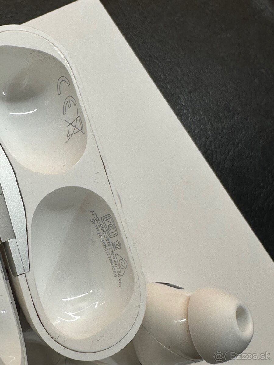 Apple Airpods PRO - 4