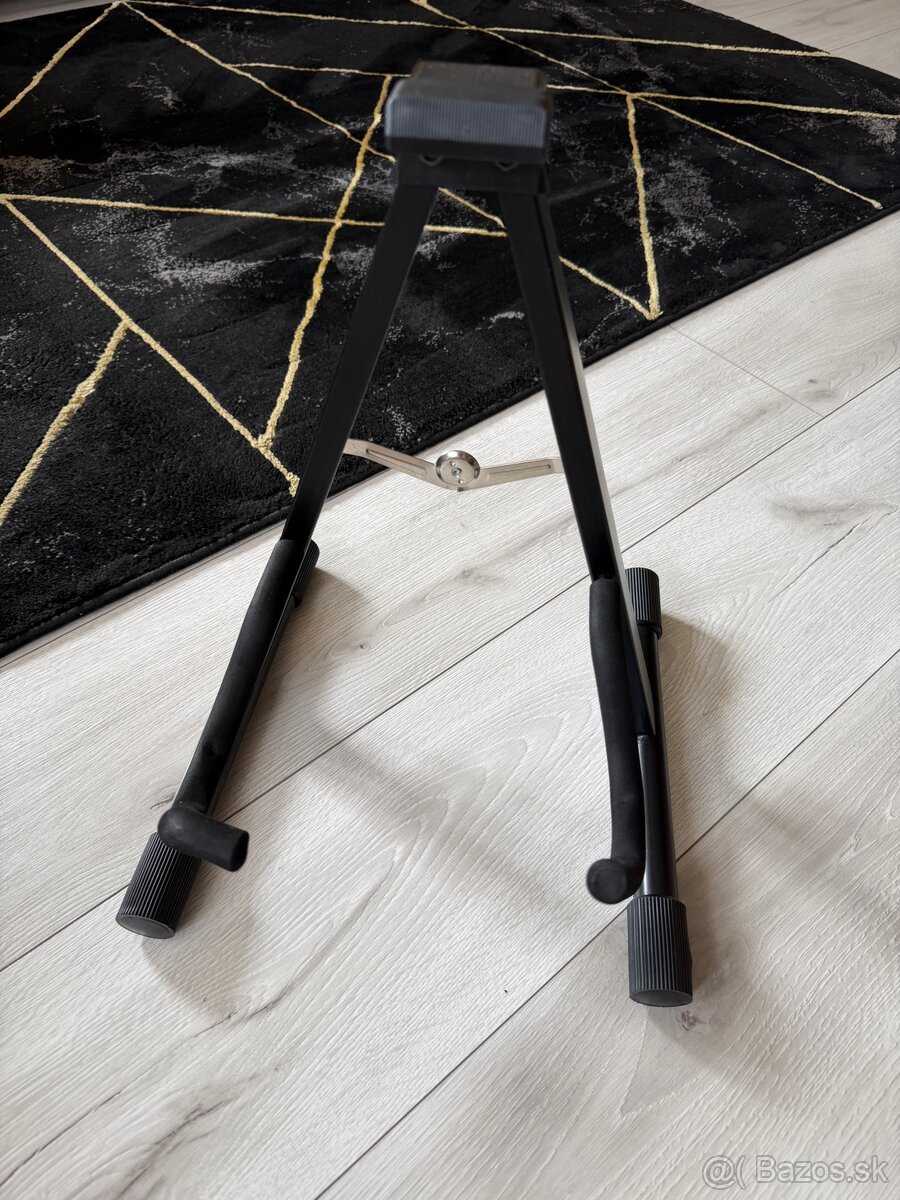 Stojany na Gitary - 4