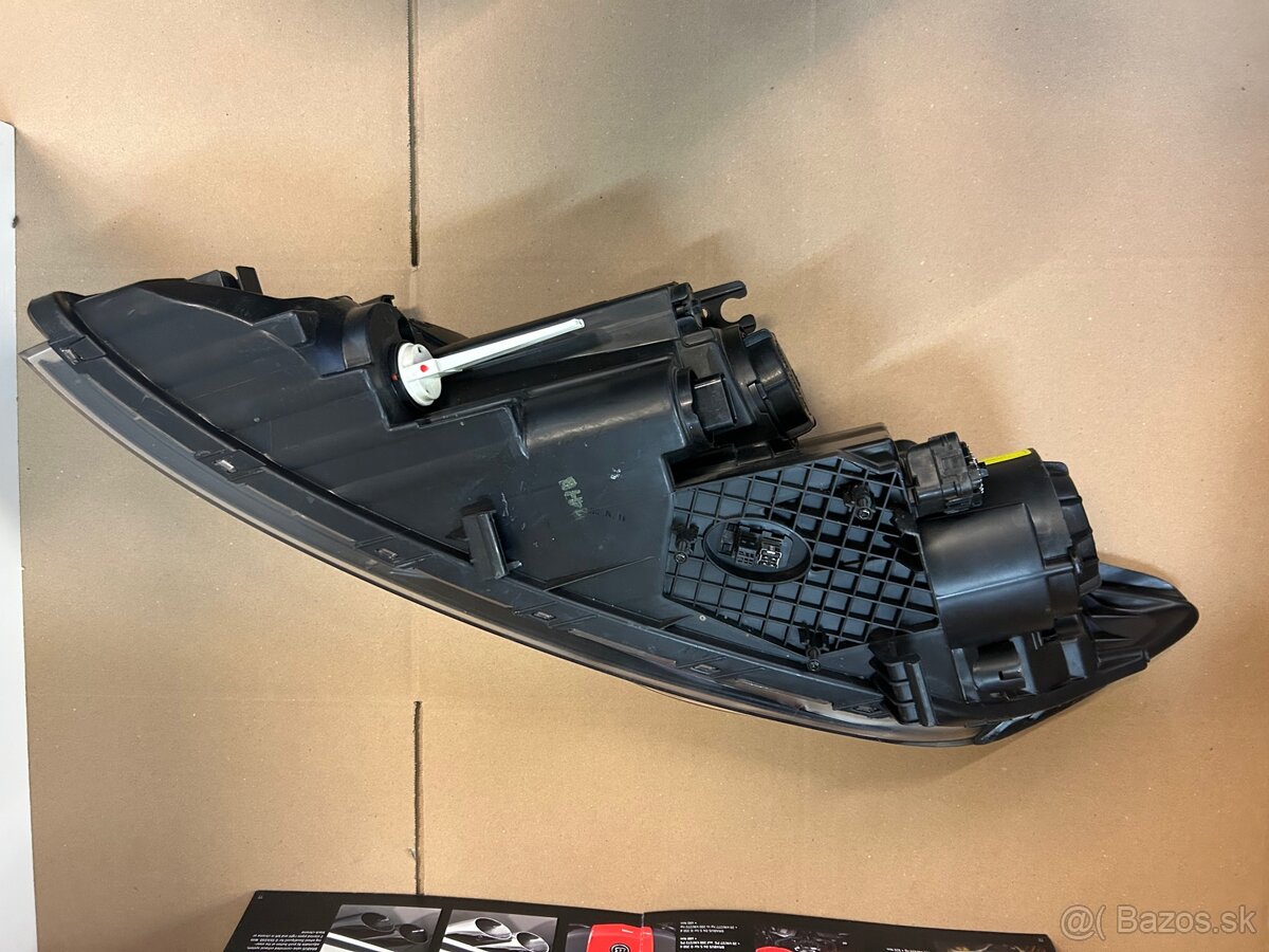 KIA OPTIMA 2015 - 2016 XENON pravy - 4