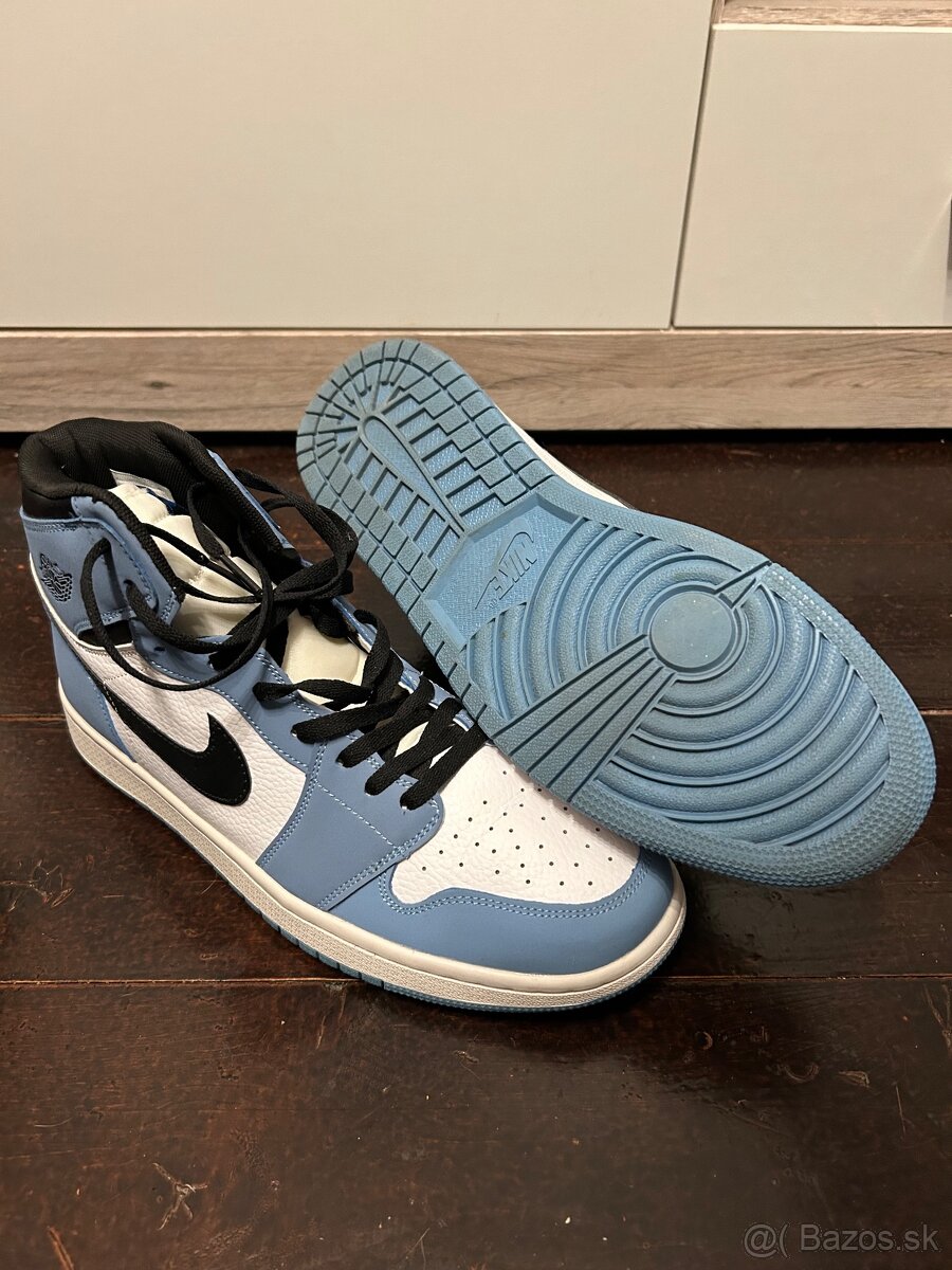 Nike Air Jordan 1 - 4