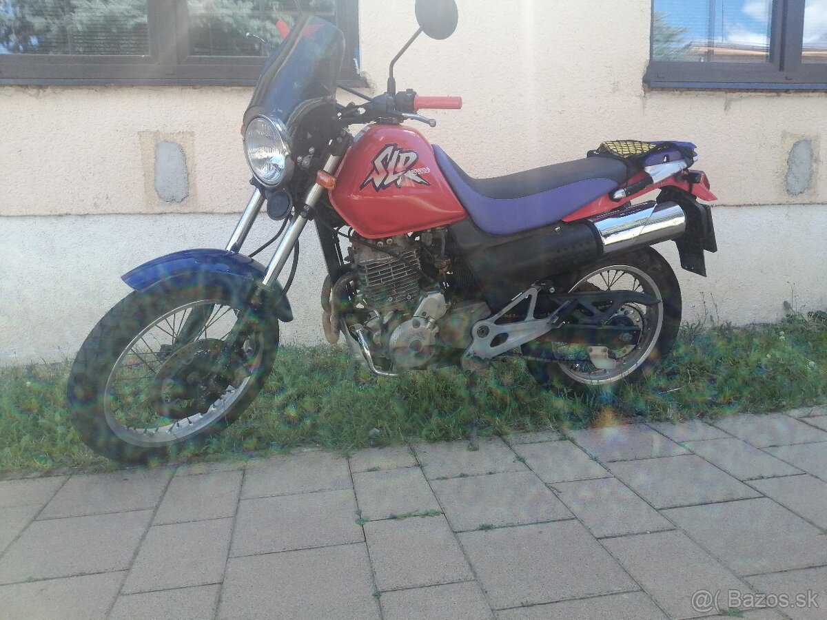 Honda SLR650
