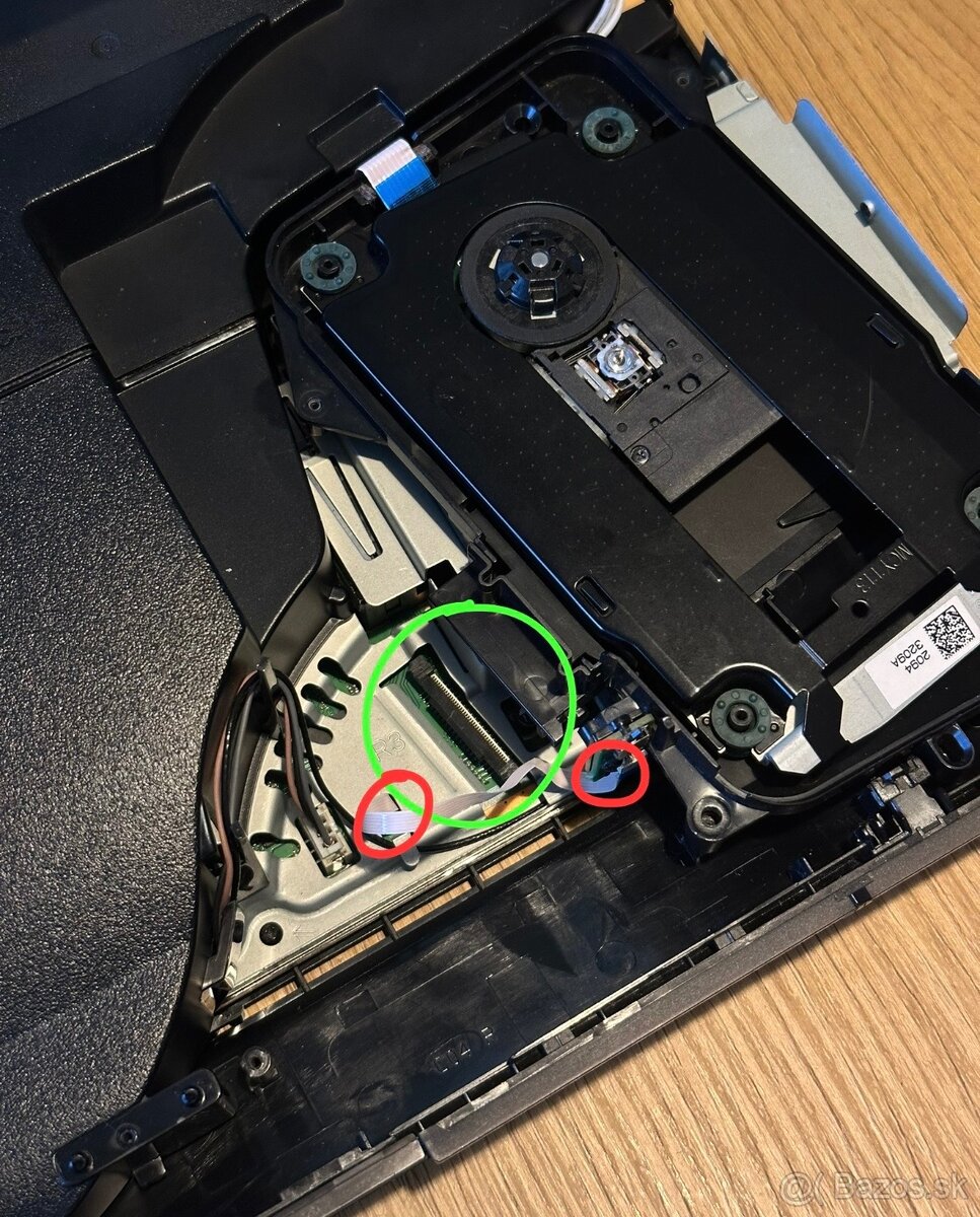 PlayStation 3 Super Slim - CECH-4304A 12GB - 4