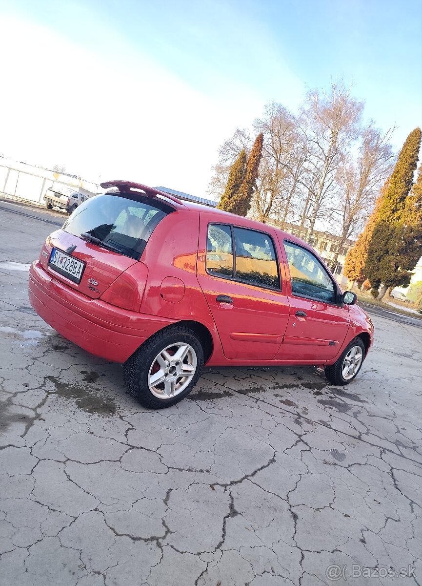Renault Clio 2 - 4
