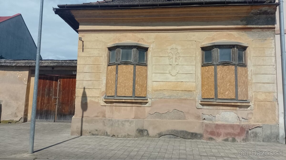 Rodinný dom v centre Medzeva - 4