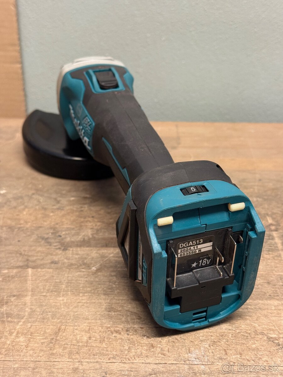 AKU uhlová brúska Makita - 4