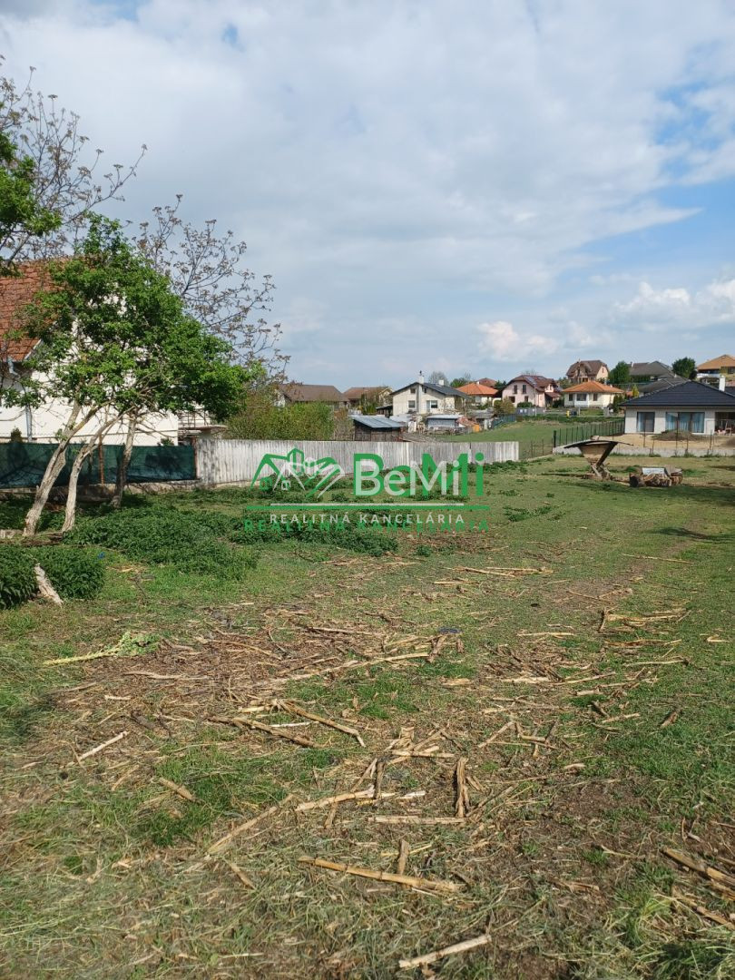 Znížená cena, veľký pozemok pre Váš dom v Cabaji - 4