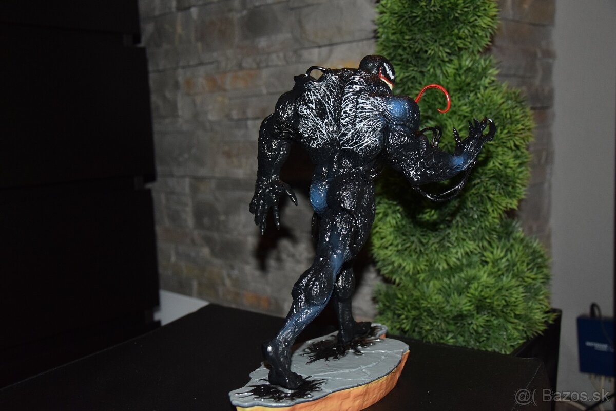 Figurka Venom - 4