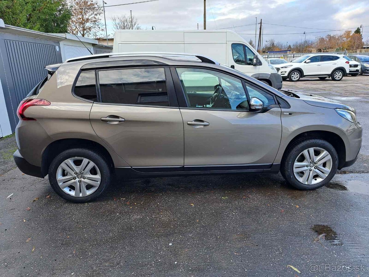 Peugeot 2008 1.2 PureTech 110 SS Allure - 4