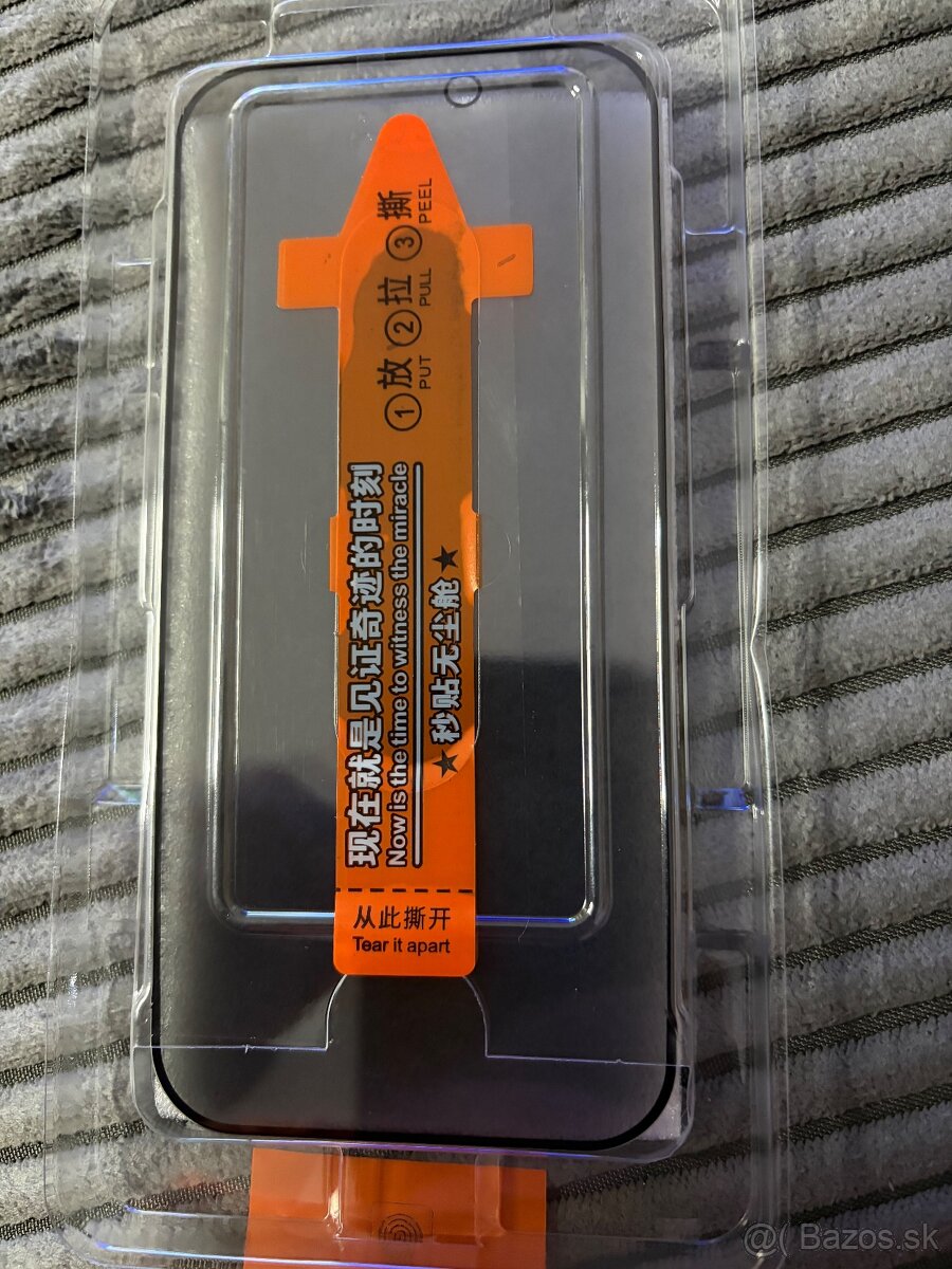 iPhone 16 pro - kryty + ochranné sklá - 4