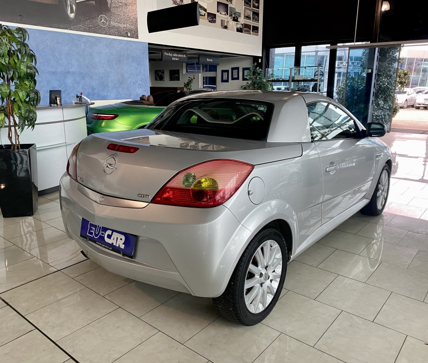 Opel Tigra Cabrio 1.3 CDTI, SK ŠPZ - 4