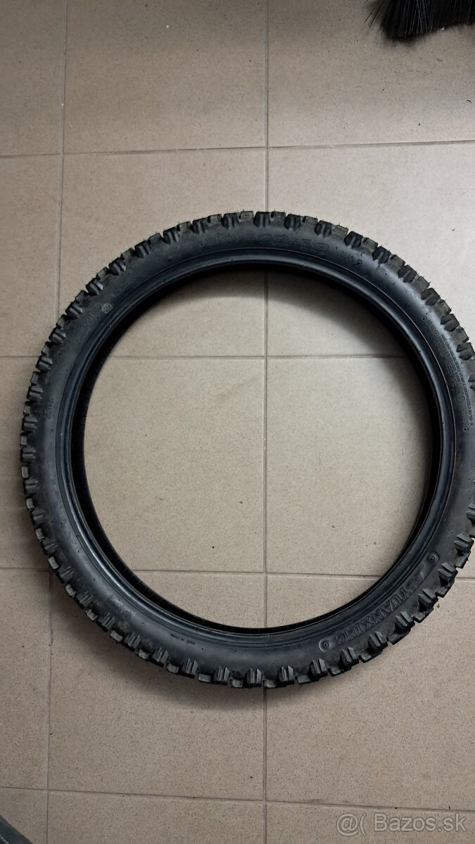 Pneumatika s dušou 80/100 r19 +grátis pneu 70/100 r 19