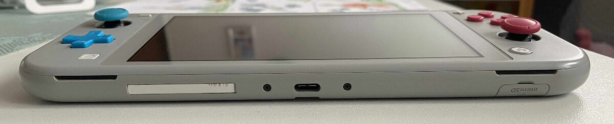 Nintendo Switch Lite Zacian & Zamazenta Edition - 4