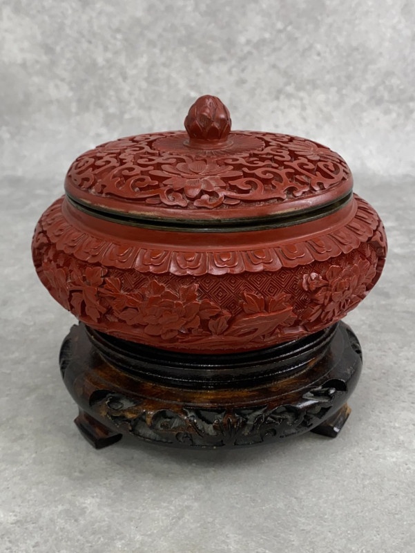 Čínska dóza s poklopom cinnabar s modrým emailom - 4