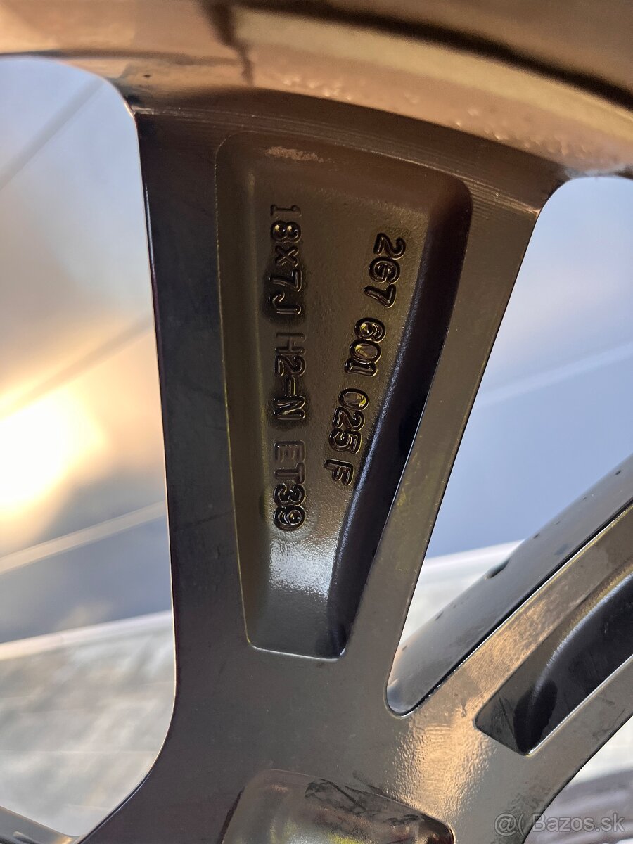 VW Leeds - Golf GTi, R-line 18” - 4