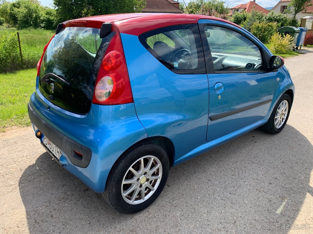 Peugeot 107 1.0 Benzín - 4