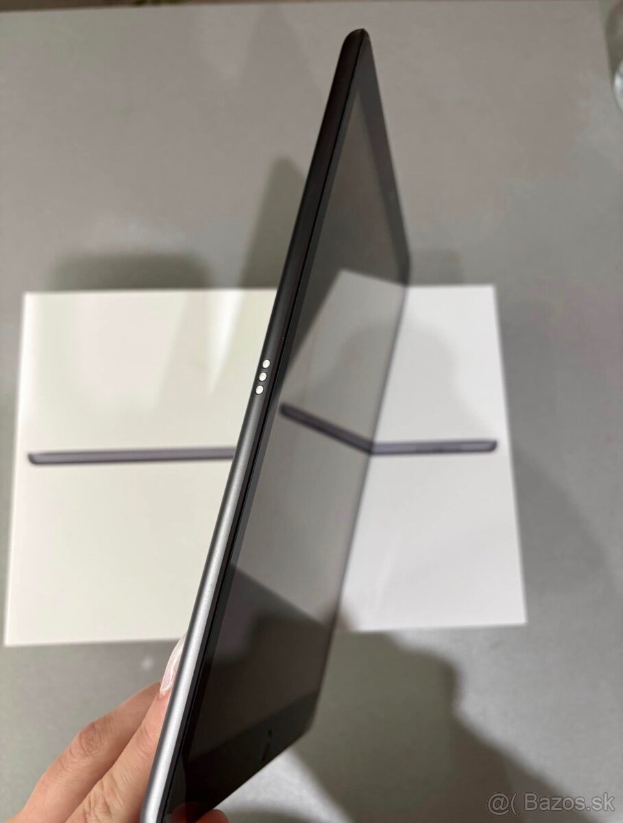 Ipad 9. Gen. Space grey - 4