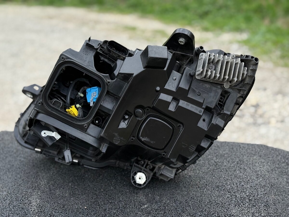 W205 svetlo - LED Intelligent Light System - 4