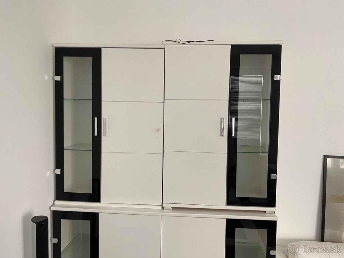 Obývacia zostava - skrine s led podsvietením - 4