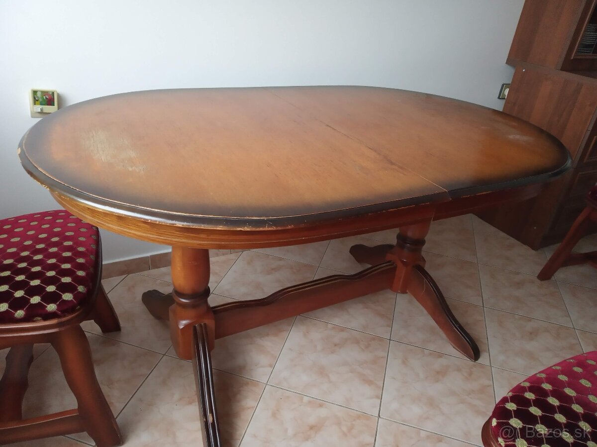 Jedálenský stôl - 4