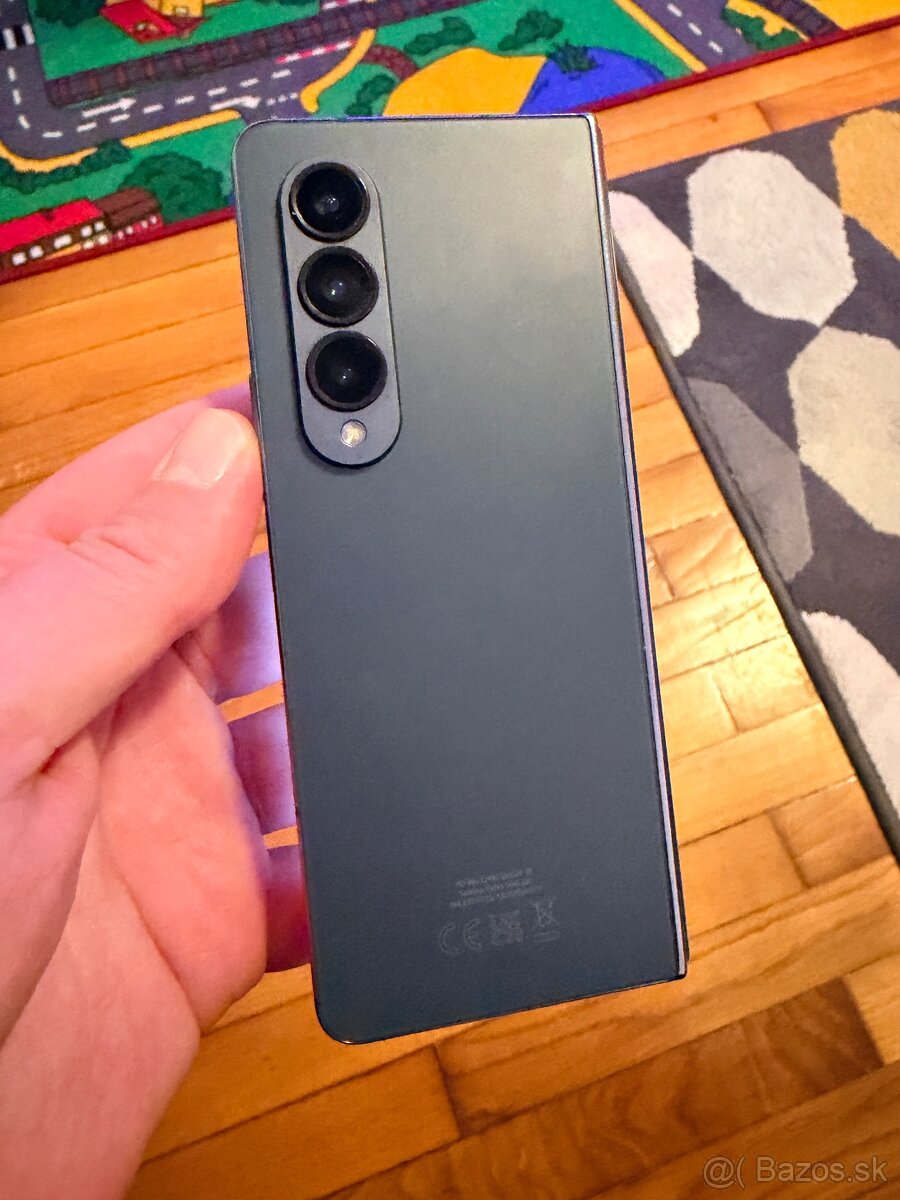 Samsung Galaxy Z Fold4 Vnútorný display poškodený - 4