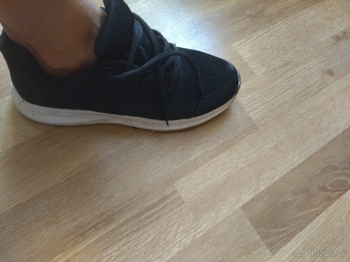 Tenisky Adidas 12€ - 4