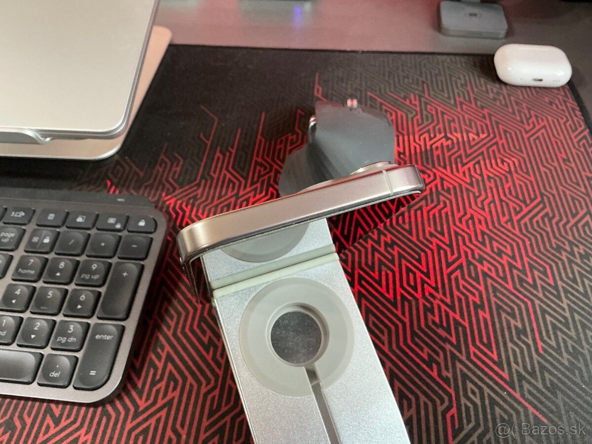 Apple iPhone 16 Pro Max - 4