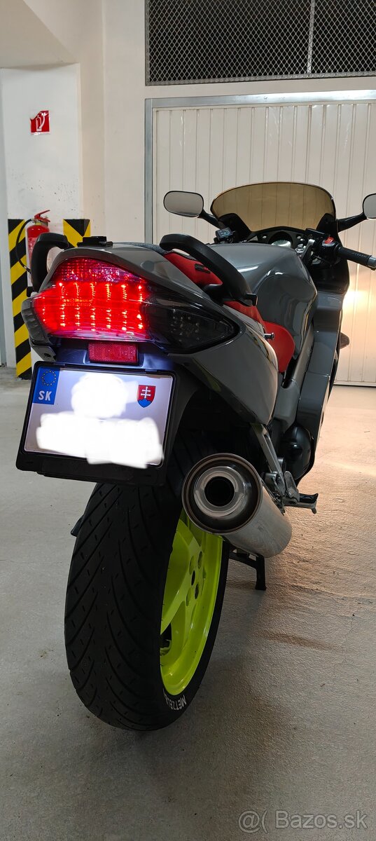 Honda VFR 800 FI - 4