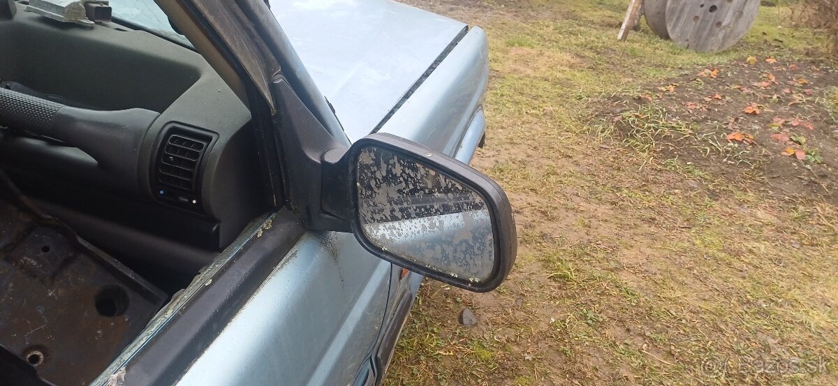 Rozpredám Land Rover Discovery 2 4.0 V8 LPG - 4