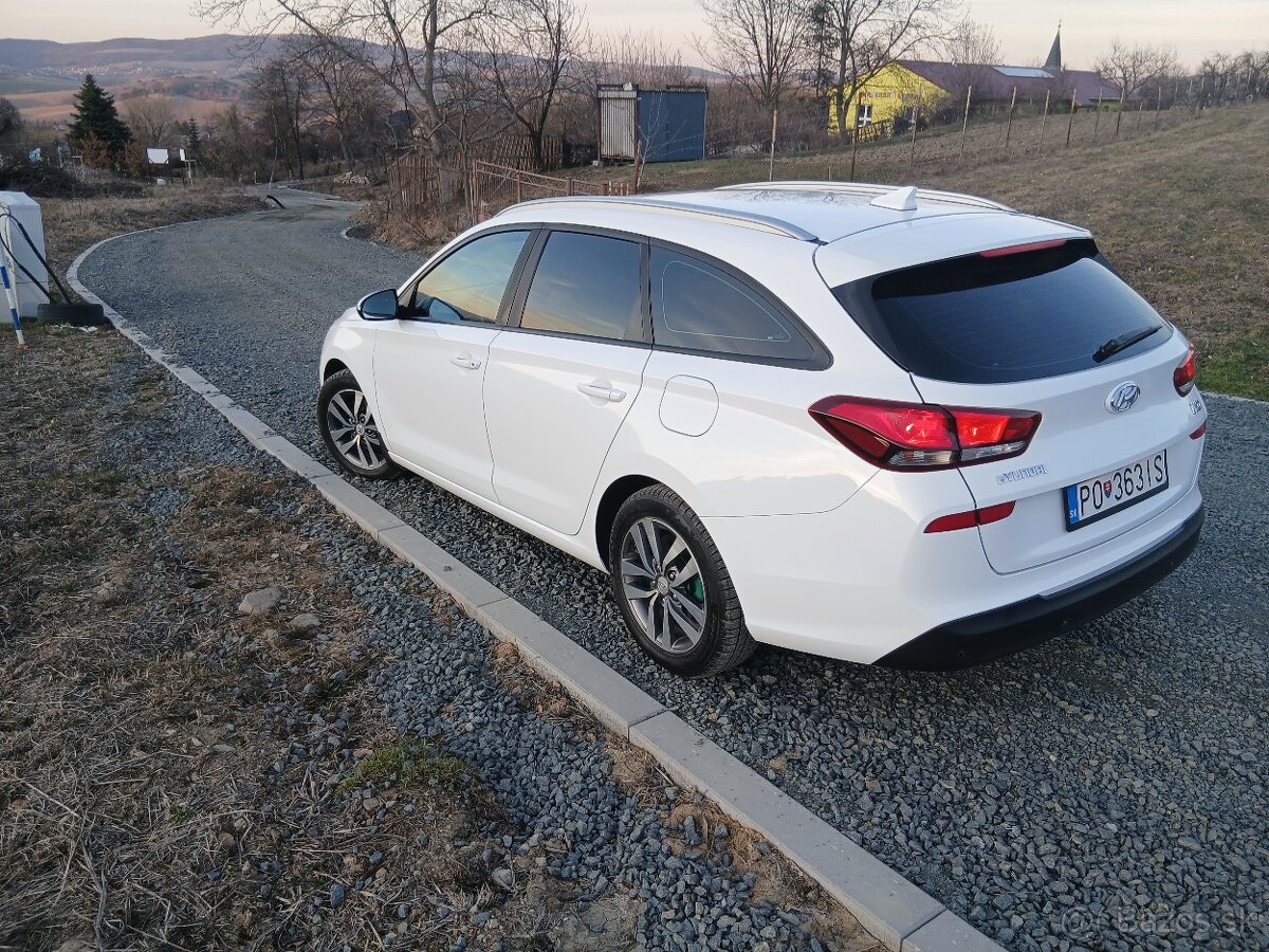 Hyundai i30 CW 1.6CRDI 81KW 2018 - 4