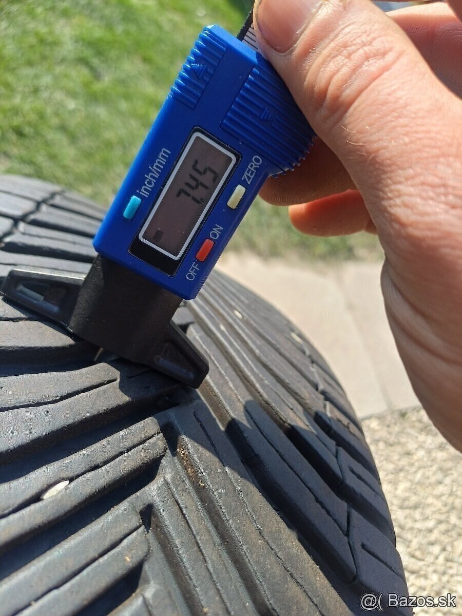 225/50 r18 celoročne pneumatiky ,Michelin - 4