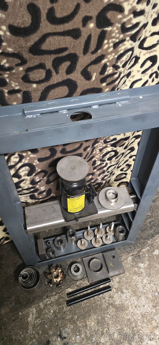 Hydraulický lis 20T - 4