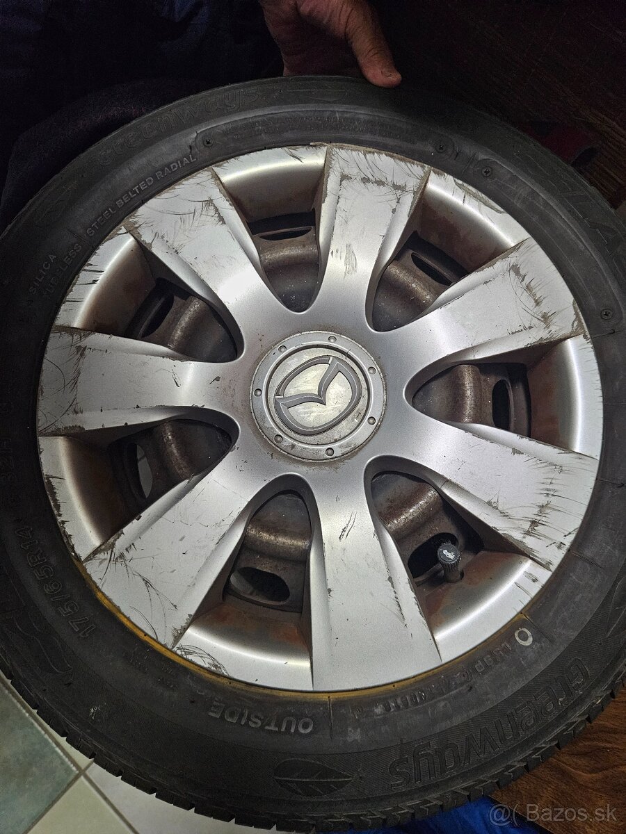 Letné pneumatiky 175/65 R14 na plechových diskoch - 4