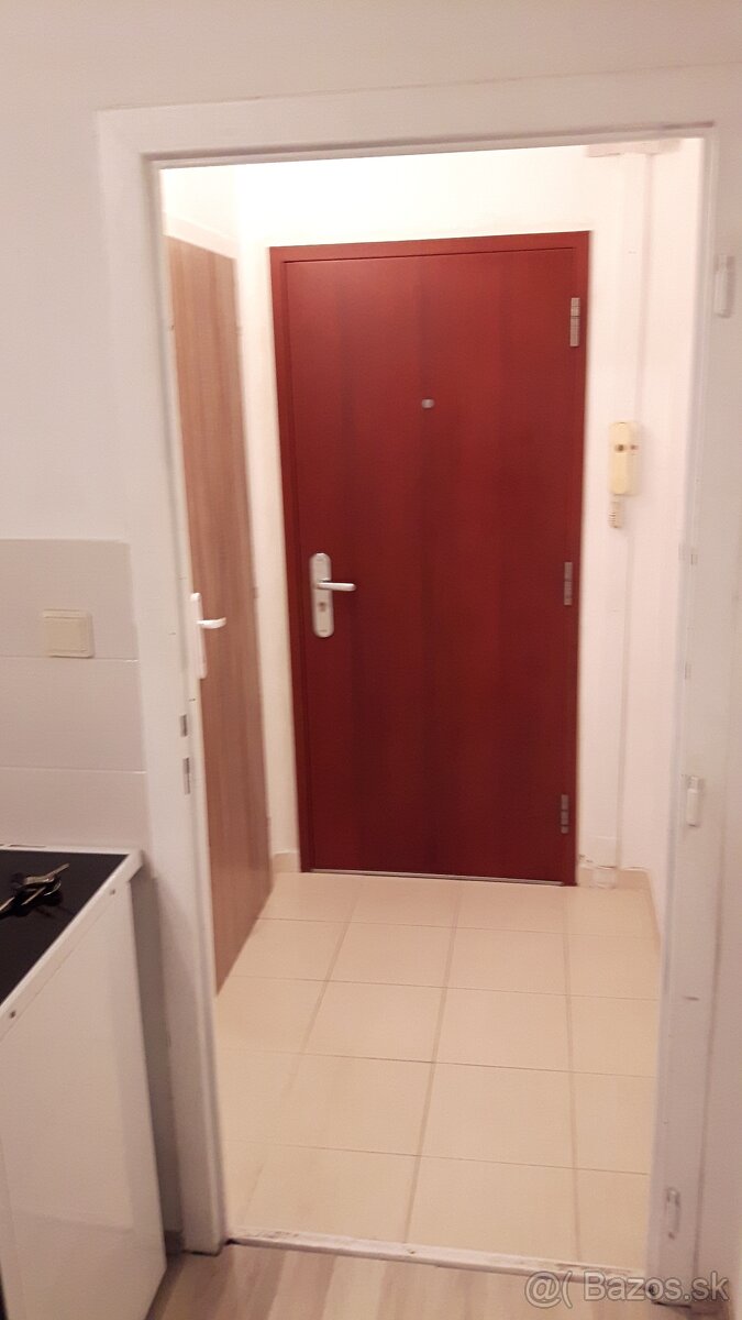 Garsónka na prenájom - 4