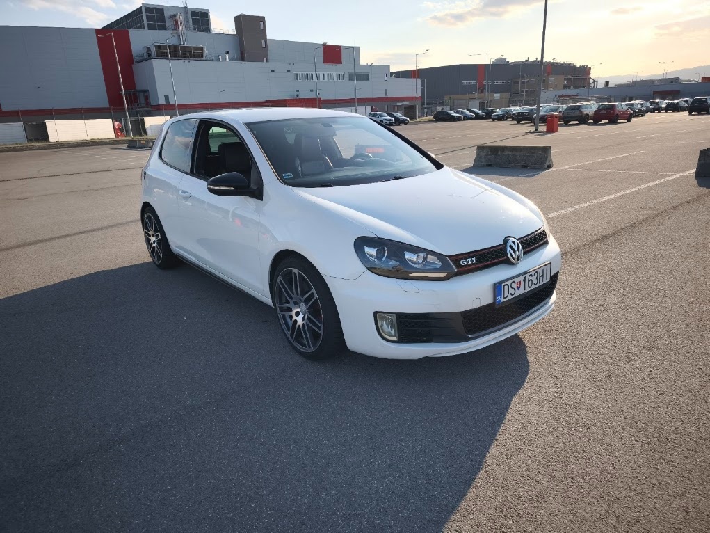 Volkswagen Golf, 6 GTI 2,0Tsi 155kw - 4