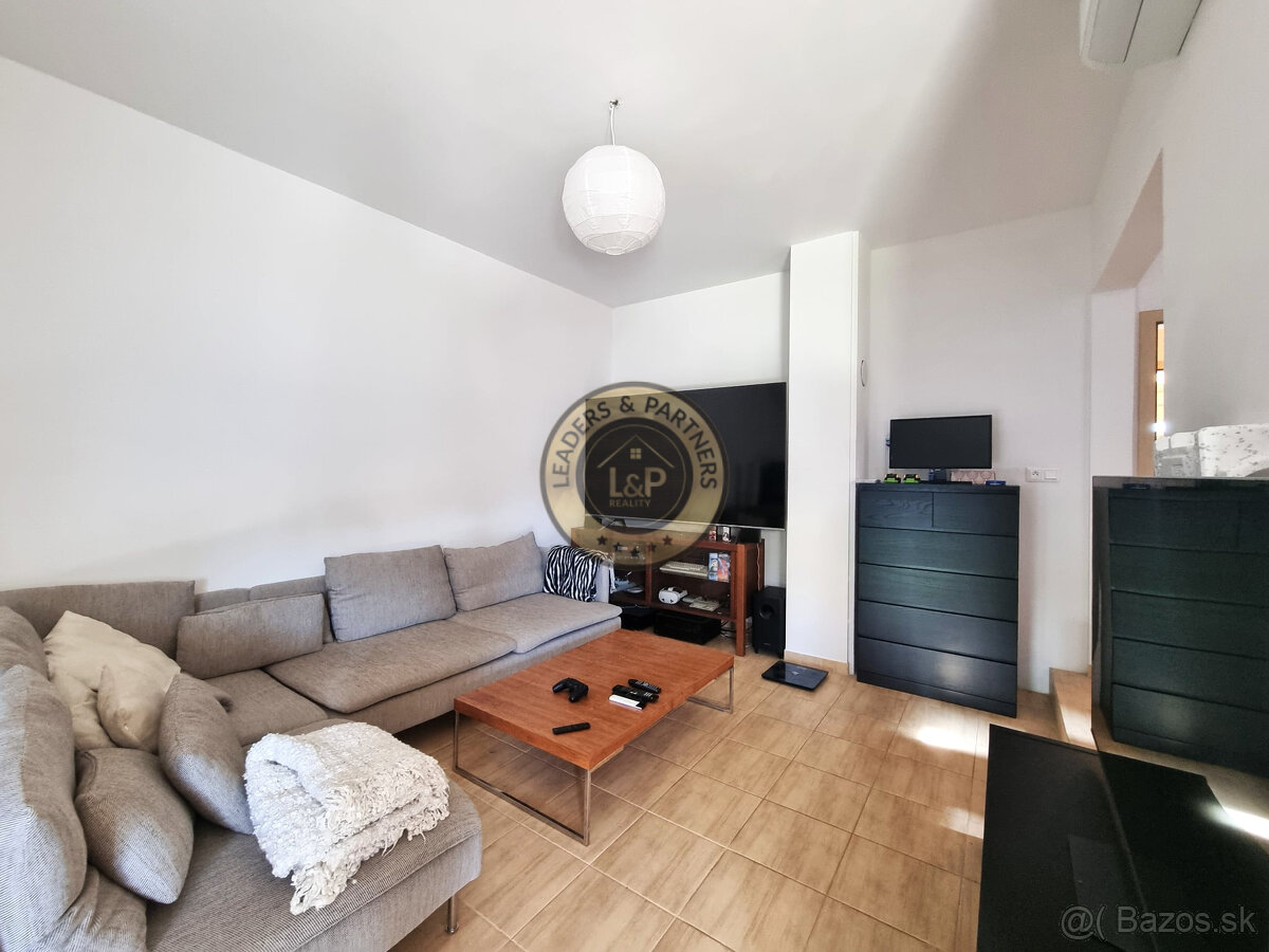 PREDAJ rodinný dom v centre Rajky - 4