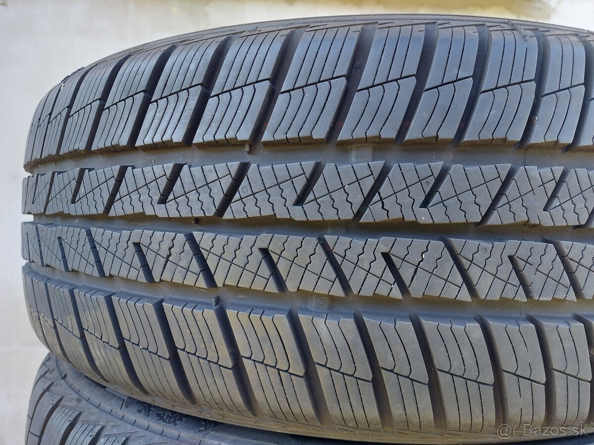 4ks NOVÉ 215/50 r18 zimné BARUM, DOT2024 - 4