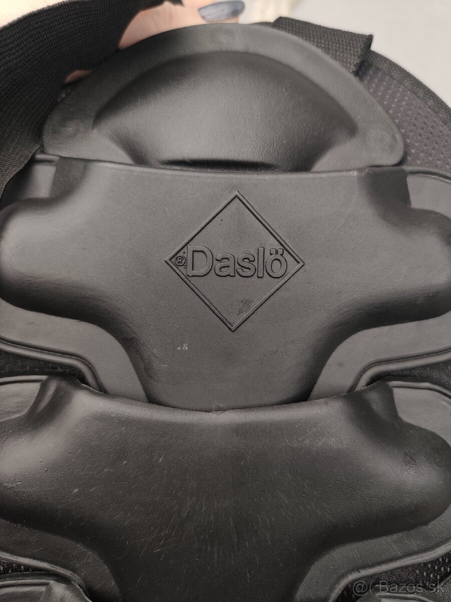 Predám detskú jazdeckú prilbu s korytnačkou spolu - 4