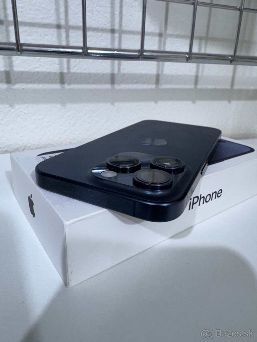 iPhone 15 pro 256GB - 4