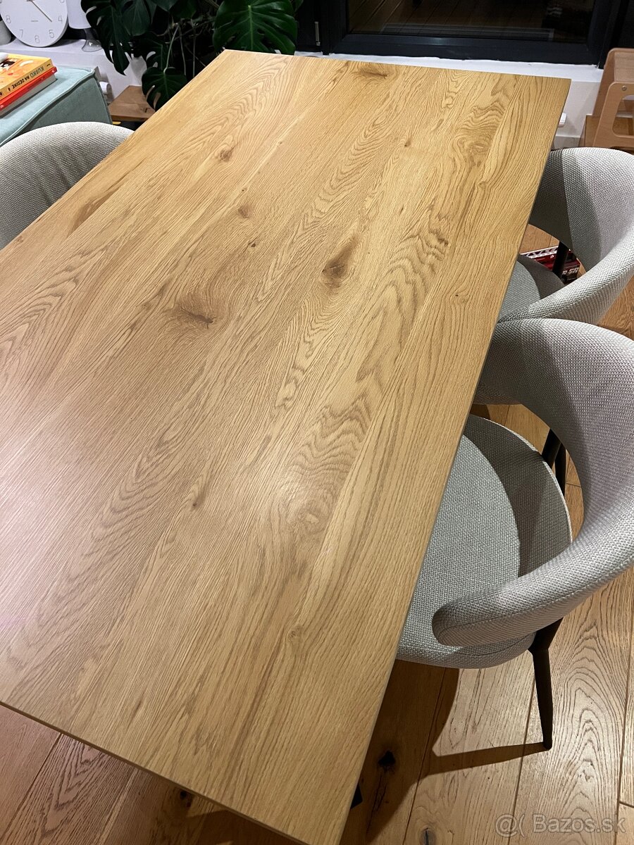 Moderný jedálenský stôl - 4